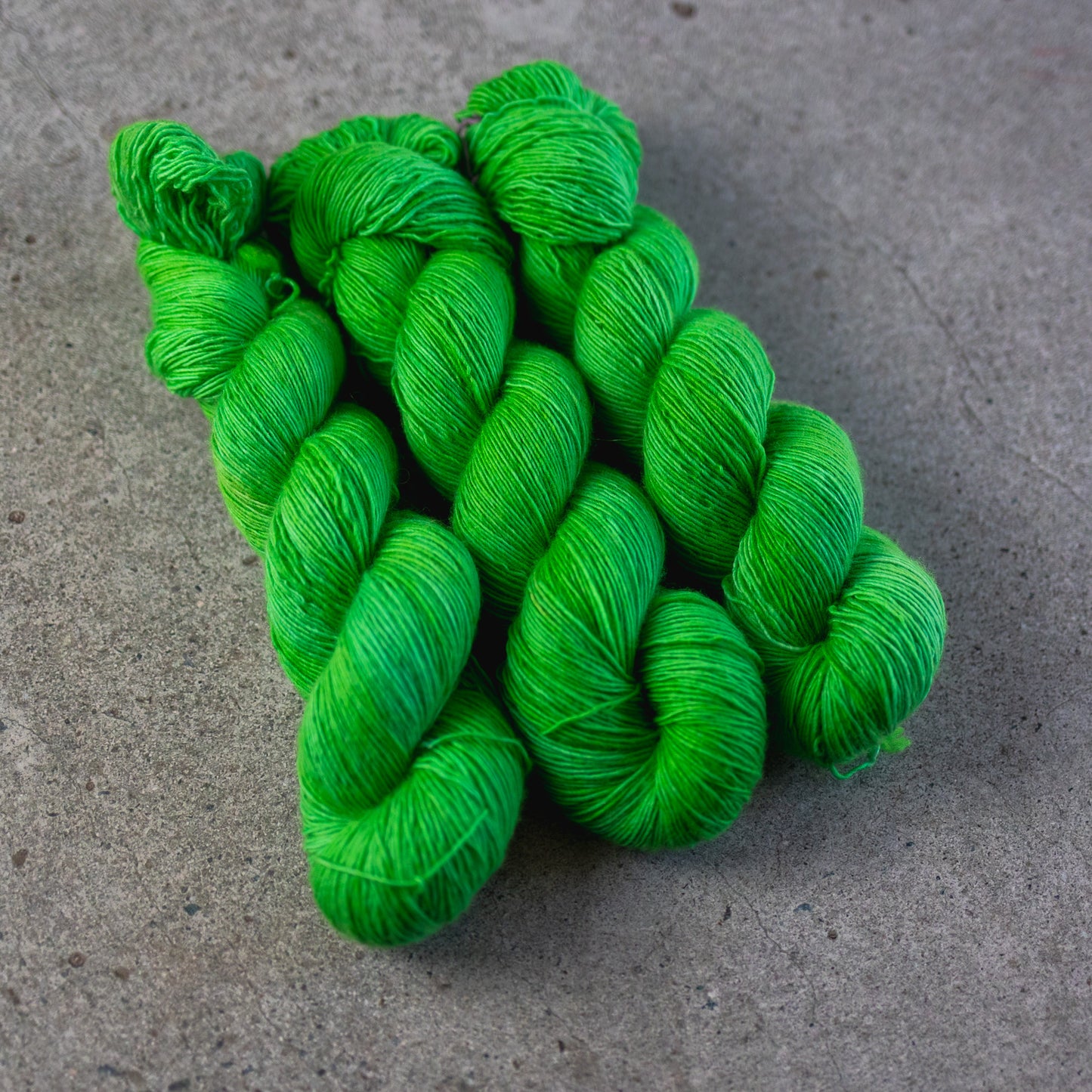 BKD Single, hand dyed yarn, 366m in 100g