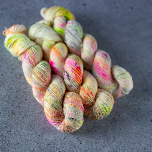 Turn the Lights Off, hand dyed yarn, BKD Yarn