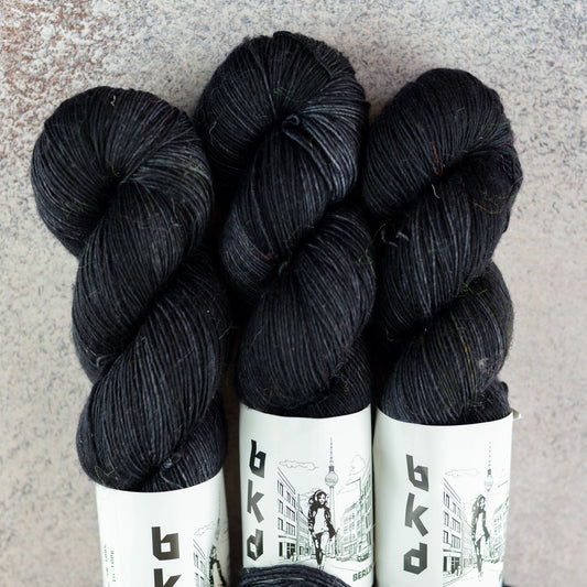 Finistère, hand dyed yarn, BKD Yarn