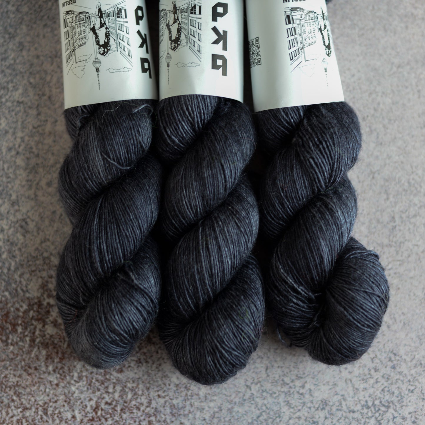 Finistère, hand dyed yarn, BKD Yarn