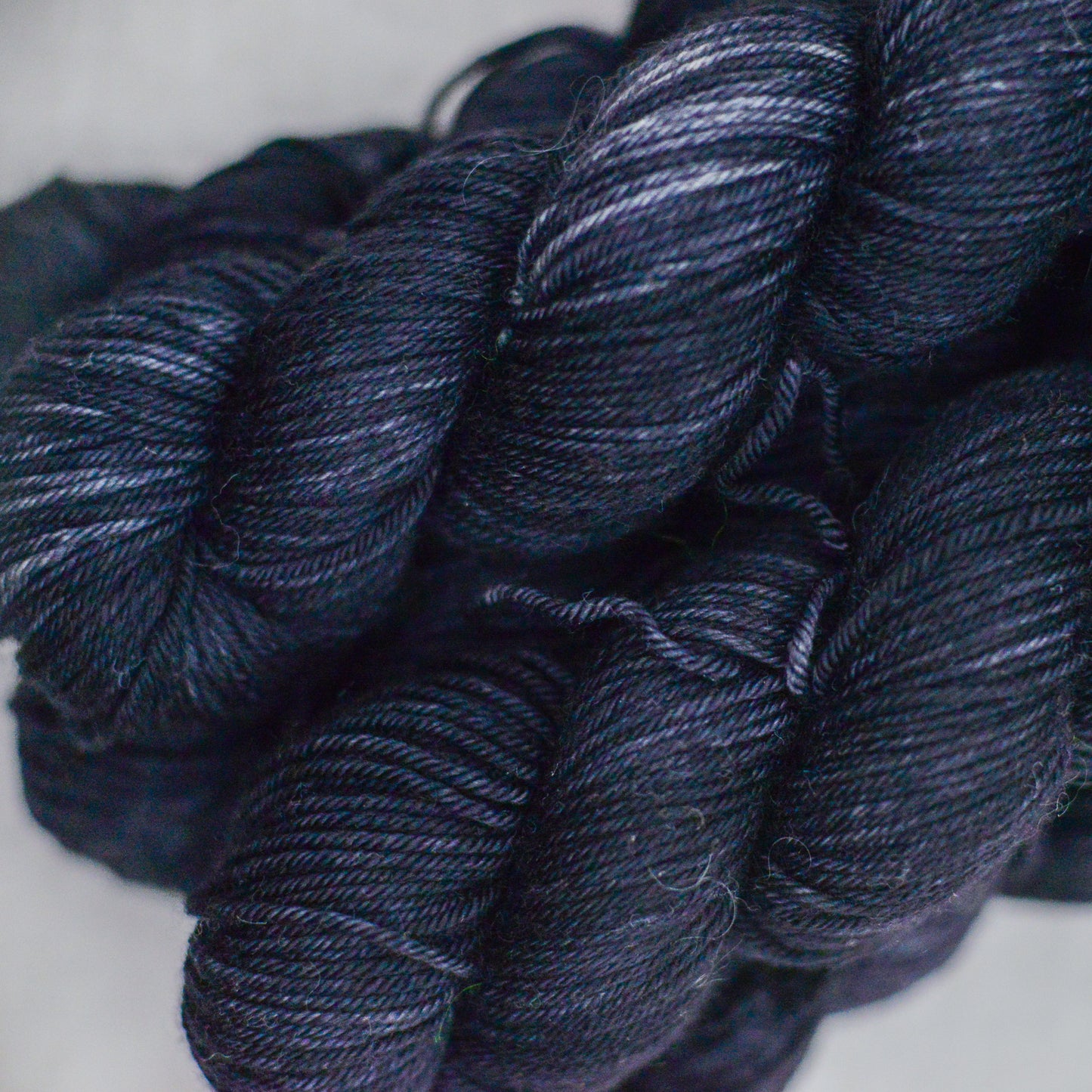 BKD Wonder DK, hand dyed merino yarn, 230m in 115g