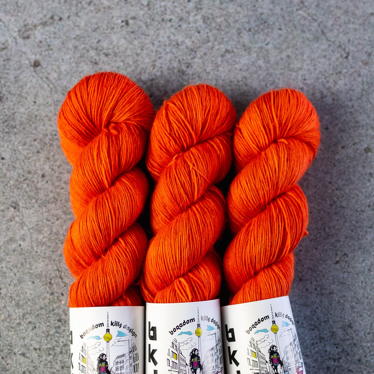 BKD Single, hand dyed yarn, 366m in 100g