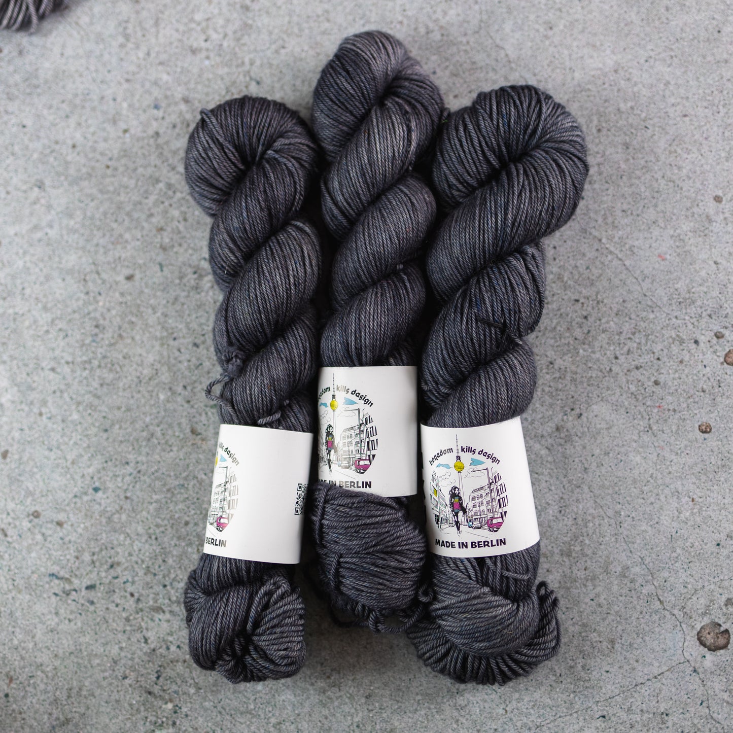 BKD Wonder DK, hand dyed merino yarn, 230m in 115g