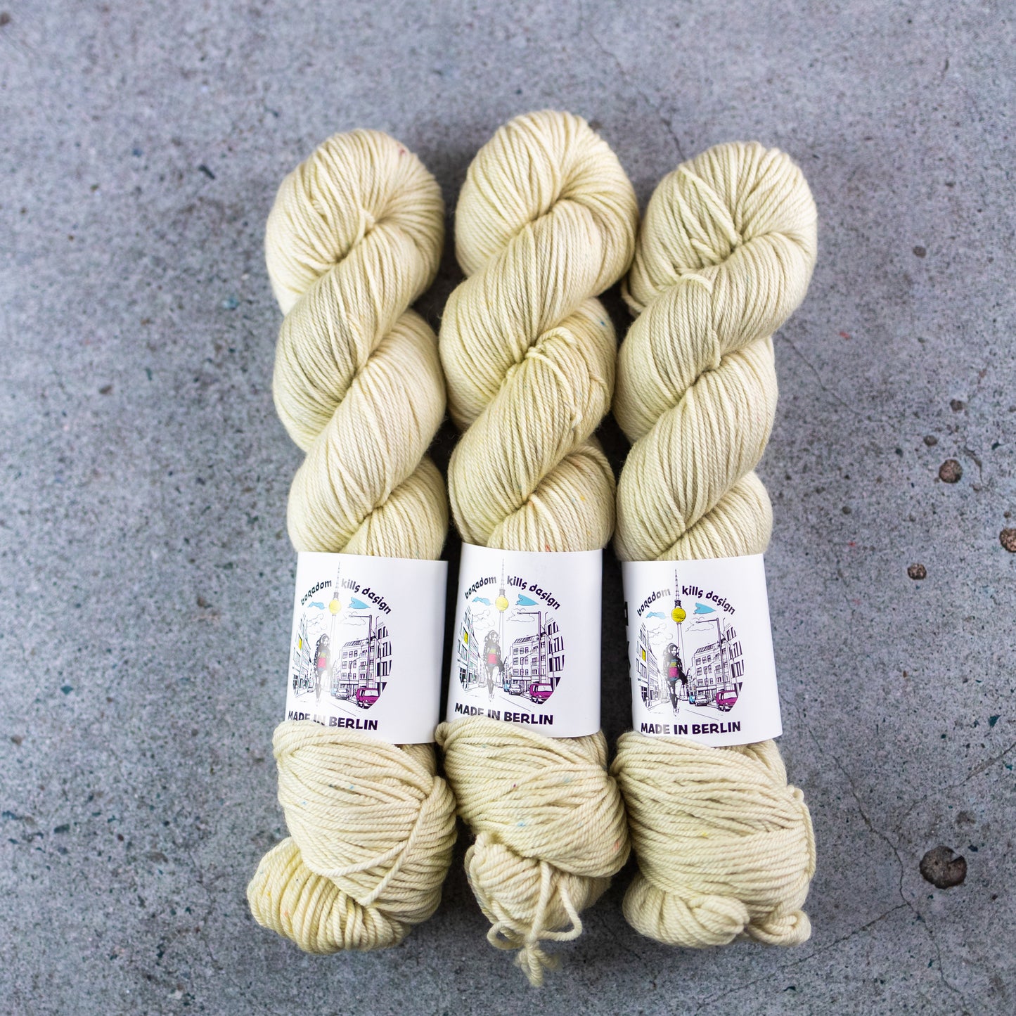 BKD Wonder DK, hand dyed merino yarn, 230m in 115g
