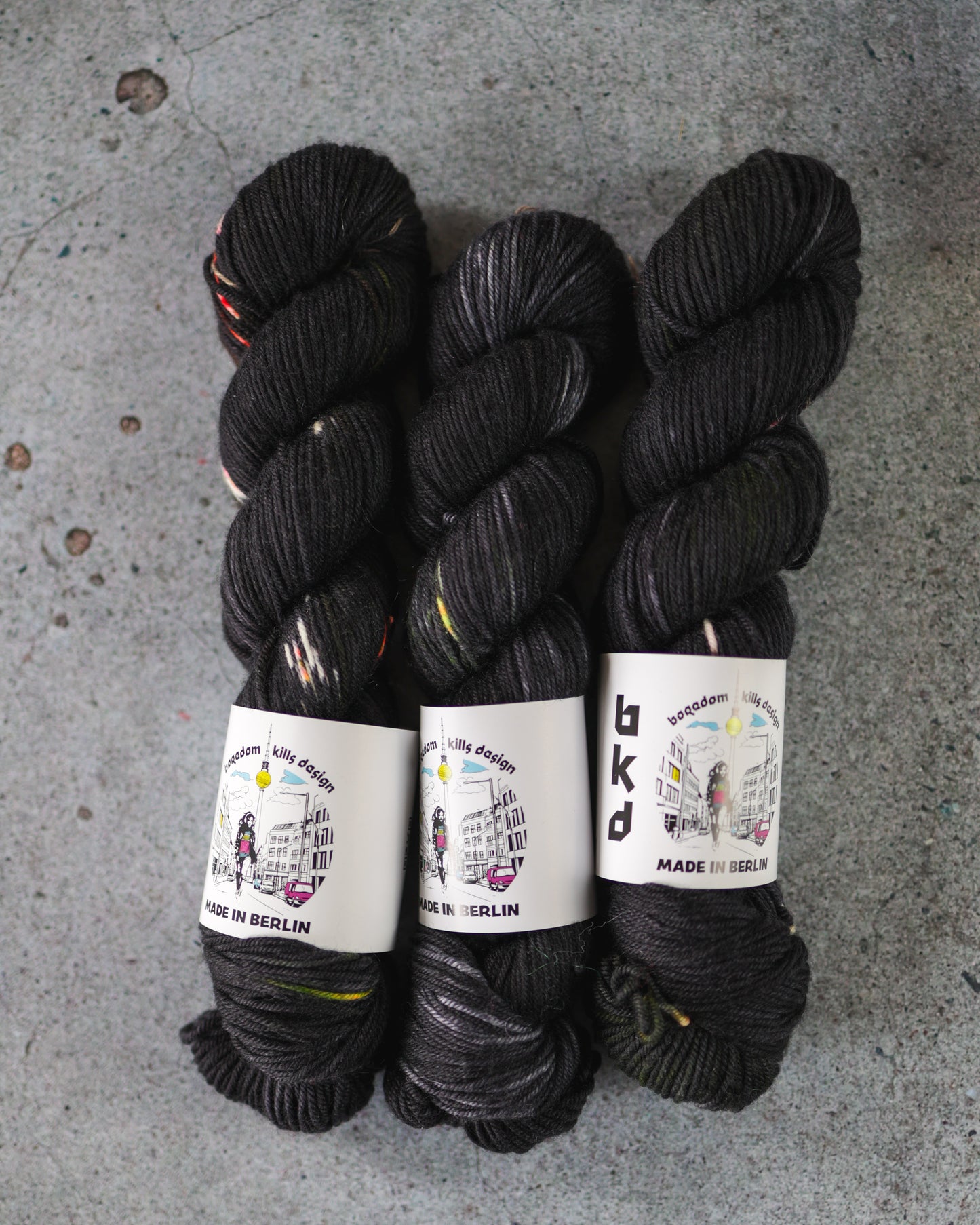 BKD Wonder DK, hand dyed merino yarn, 230m in 115g