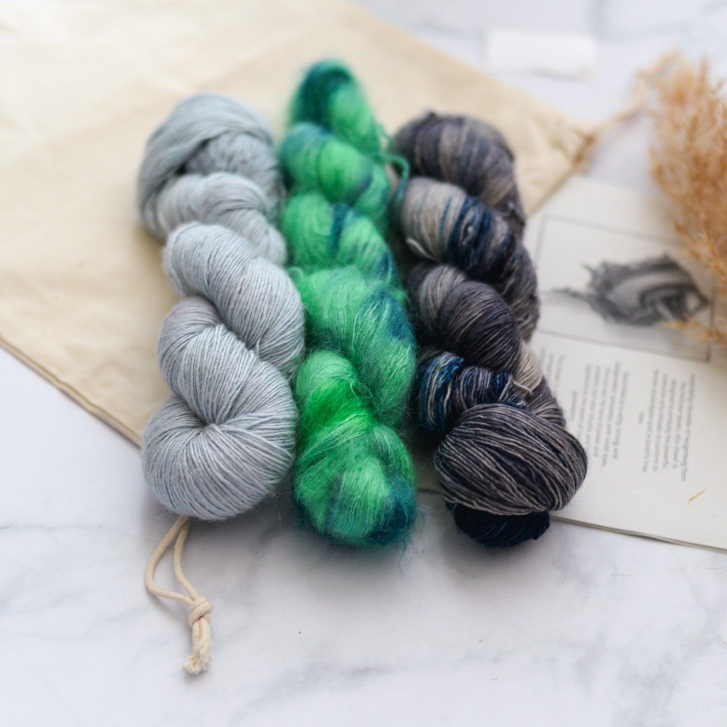 Tea Bercek x BKD Yarn KIT: Lilac & Gooseberry Shawl