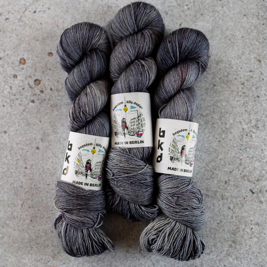 Onyx - hand dyed yarn, BKD Yarn