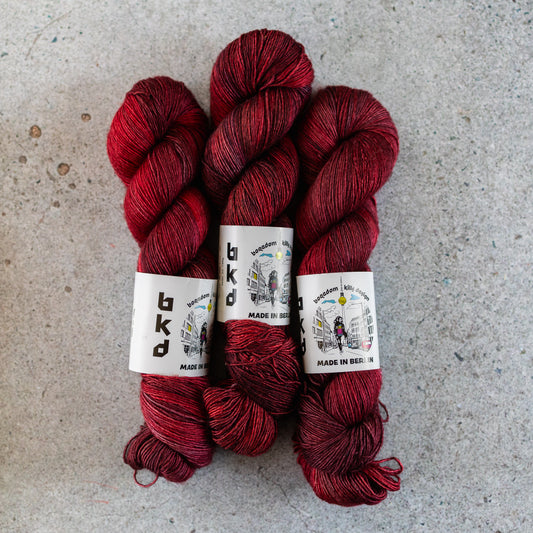 Thriller - hand dyed yarn, BKD Yarn