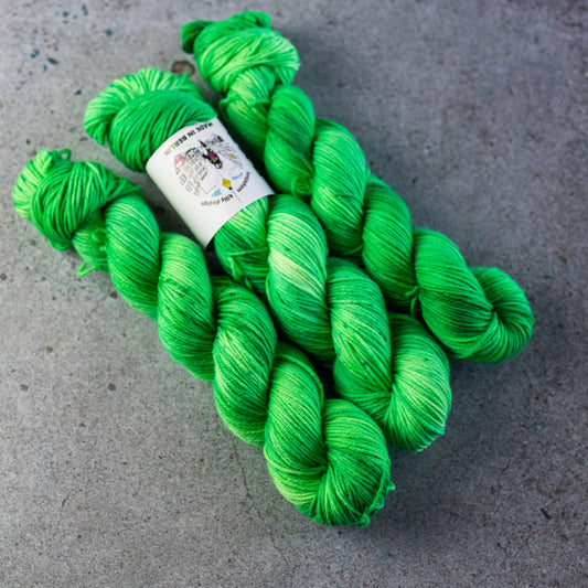 Mint, hand dyed yarn, BKD Yarn